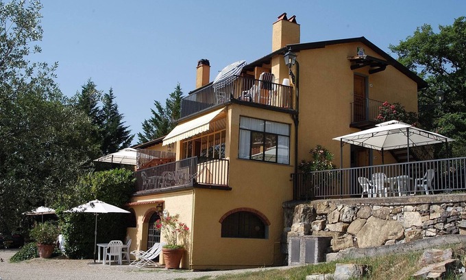 Barberino Tavarnelle Apartment | Flat in San Donato, A/C, Tennis court,pool,barbecue,village walk distance,D2