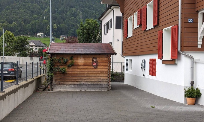 Altdorf Apartment | Flat "Uhu" with mountain view