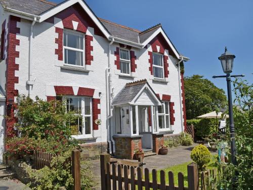 Parkham House | Flaxmans