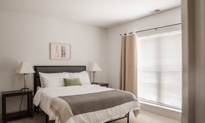 Lower East Side Apartment | Flexhome East Side 1BR Apt - Near Brady St and Fiserv with Balcony