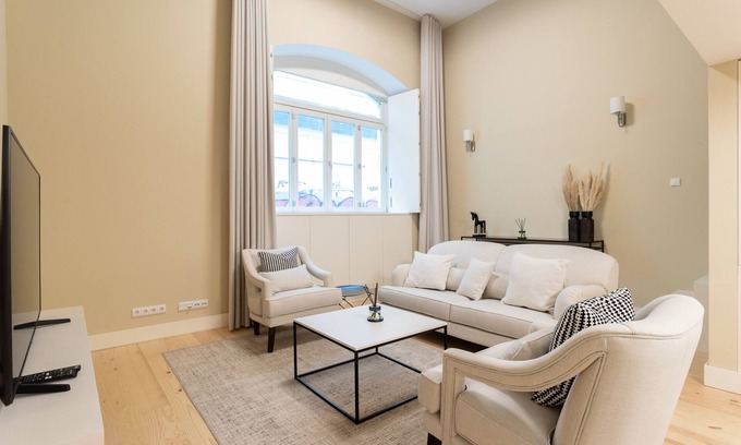 Sao Paulo Apartment | FLH Cais Sodré Trendy Duplex