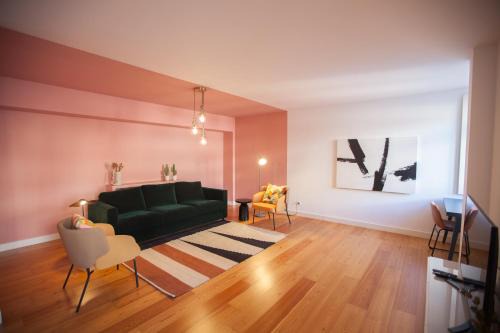 Lisbon Old Town Apartment | FLH Liberdade Spacious Apartment with Parking