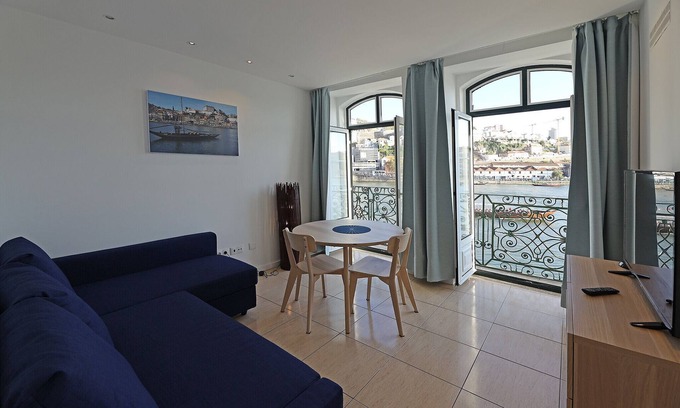 Sao Nicolau Apartment | FLH Porto Ribeira with River View