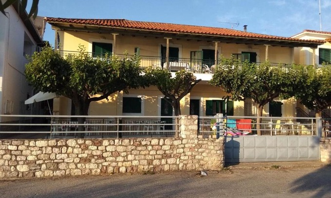 Selianitika Apartment | Floisvos Apartments