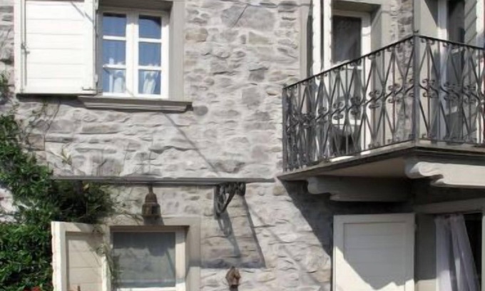 Tresana House | Flora by Interhome