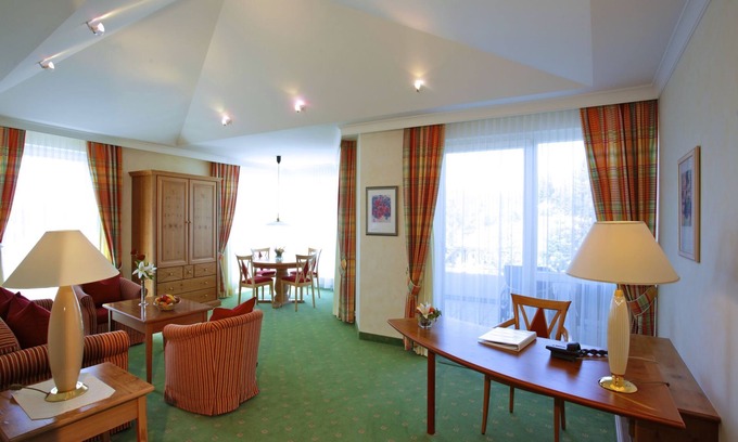 Schluchsee Apartment | Flora suite with shower/WC and balcony