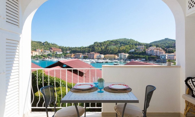 Porto Ercole Apartment | Flottina - Terrace on the Harbour - By LinkHouses