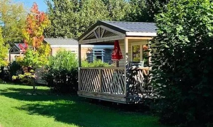 Saint-Vincent-de-Cosse House | Flower Camping Le Tiradou * - Mobil-Home Comfort Loggia 28m2 (2 bedrooms) + Integrated terrace 7,30m2 4 people