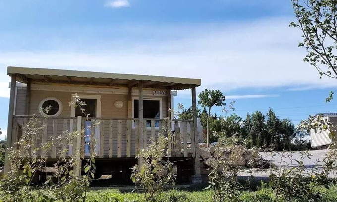 Manosque House | Flower Camping Provence Vallée * - Mobile home Comfort 18m2 1 bedroom + covered terrace + air conditioning + TV 2 persons