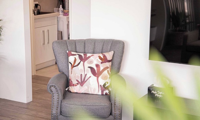 Belmont Apartment | Fly In, Relax and Explore 2BR Near Perth Airport