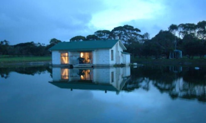 Allendale East Other | Fly Lodge - Stay only