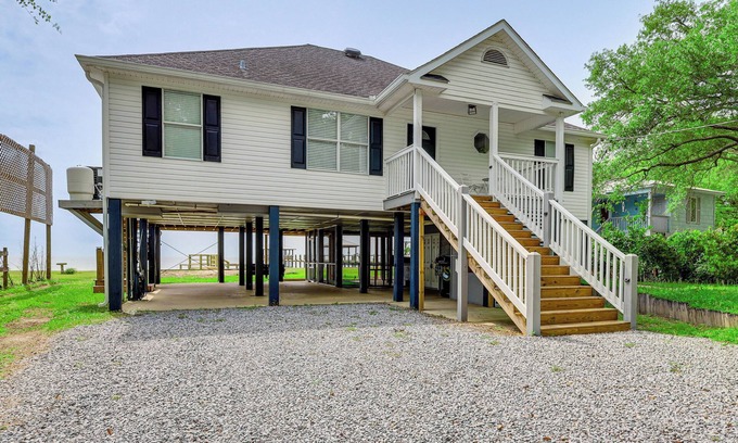 Foley Cottage | Foley Beach Cottage w/Waterfront Backyard!