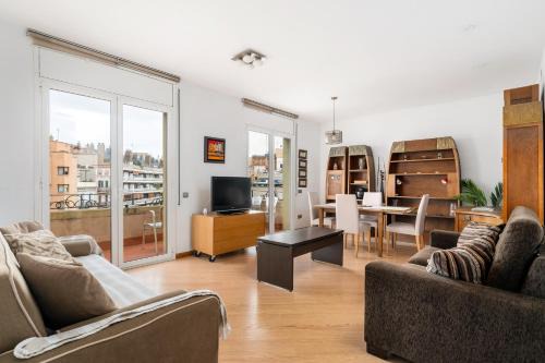 Esquerra de l'Eixample Apartment | For couples, families and groups, Barcelona center