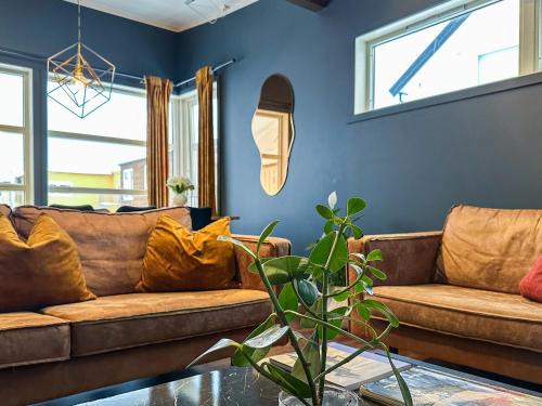 Tromsdalen Apartment | For Groups & Families - FREE Parking & Near Attractions