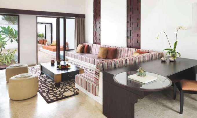 Salalah House | For the Whole Family! TWO Luxury 1BR Villas with Plunge Pool & Courtyard Terrace