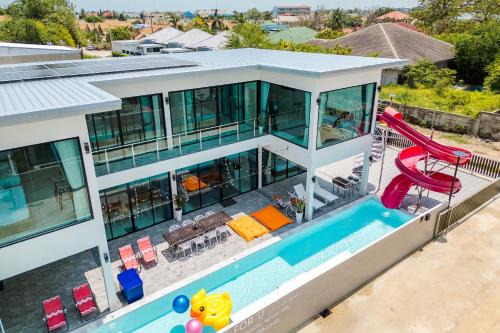 Hua Hin Villa | For U Poolvilla Huahin วิลล่าหลังใหญ่ใกล้เมืองใกล้ทะเล