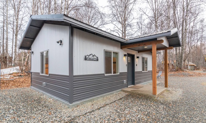 Talkeetna House | Foraker Cabin - Denali Retreats