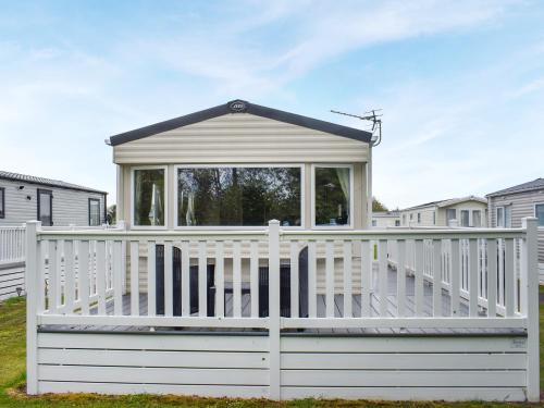 Saxmundham House | Forest Retreat