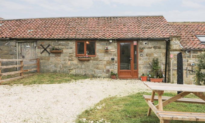 Cloughton Cottage | FOREST VIEW COTTAGE, romantic, character holiday cottage in Cloughton