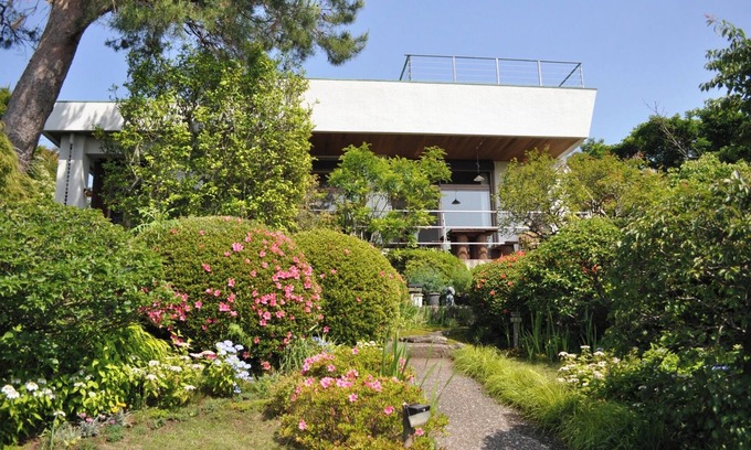 Futo House | Forget the hustle and bustle of everyday life and /Ito Shizuoka