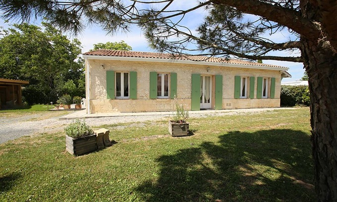 Bordeaux House | Former Photographic Workshop converted into a Bed and Breakfast