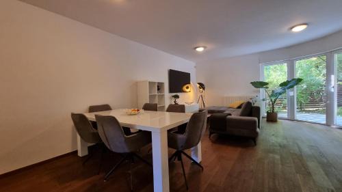 Zagreb Apartment | Forrest-Hugging Townhouse with Private Garden