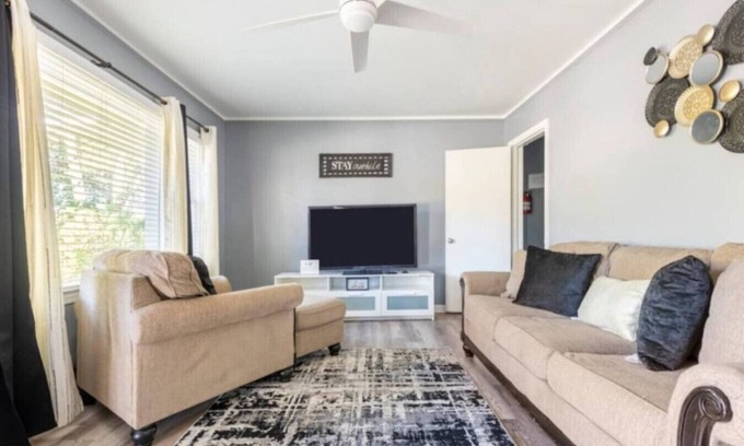 Columbus House | Fort Benning Family Base |4 BR + Game Room Fun