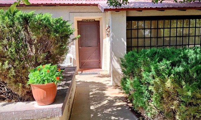 Portal House | Four Bar Cottages: The Hacienda