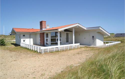 Bjerregard Strand House | Four-Bedroom Holiday Home In Hvide Sande