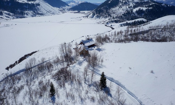 North Gros Ventre House | Four Bedroom Home on 12 Acres, Centrally Located, Sweeping Views