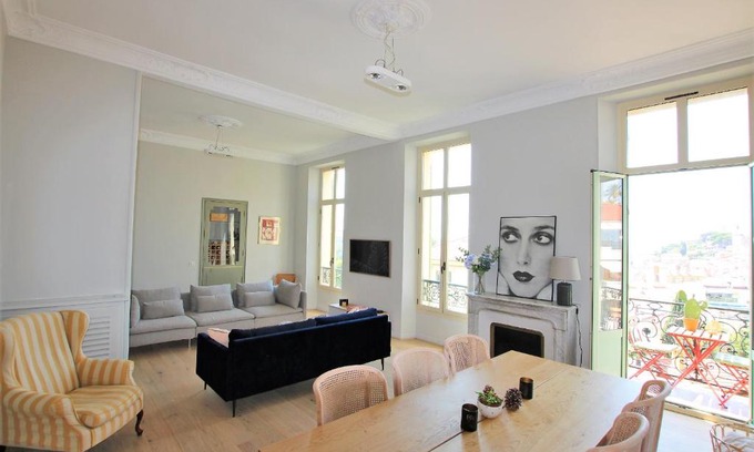 Riou - Petit Juas - Av de Grasse Apartment | FOUR BEDROOMS/SEA VIEW
