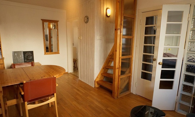 Hliðar Apartment | Four double beds down-town main street.