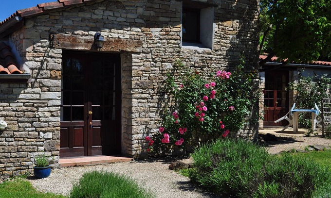 Brettes Cottage | Four spacious cottages with outdoor heated pool and play areas.