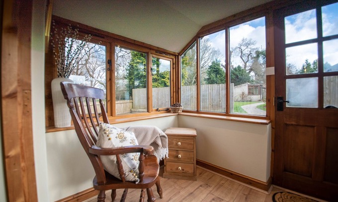 Aldborough Cottage | Fox (Deer's Glade Cottages)