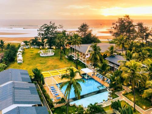 Morjim Resort | Foxoso La Beach Resort & Spa