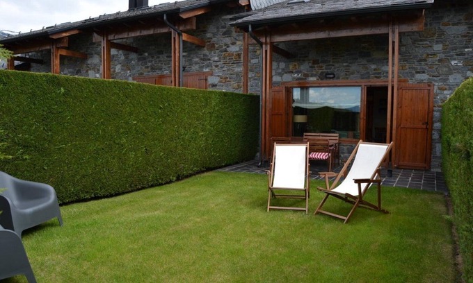 Angoustrine House | ANGOSTRINA I La Solane