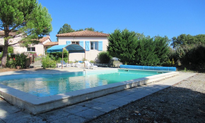 Castelnau-Montratier-Sainte-Alauzie Villa | 'Fontenilles' Quercy Blanc
