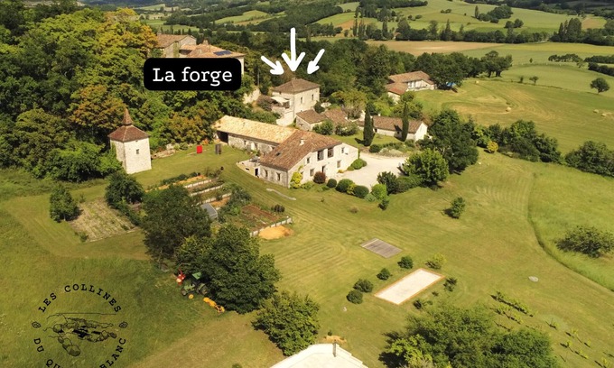 Lascabanes House | "La Forge" typical Quercy house with view of the hills
