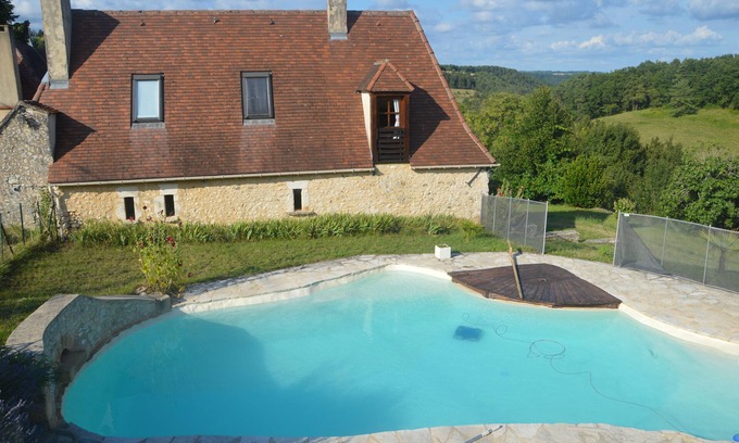 Rouffignac-Saint-Cernin-de-Reilhac House | Authentic charm in Périgord, quiet with swimming pool