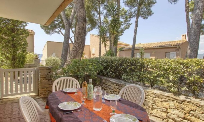 La Madrague Apartment | Mas de la Madrague by Interhome