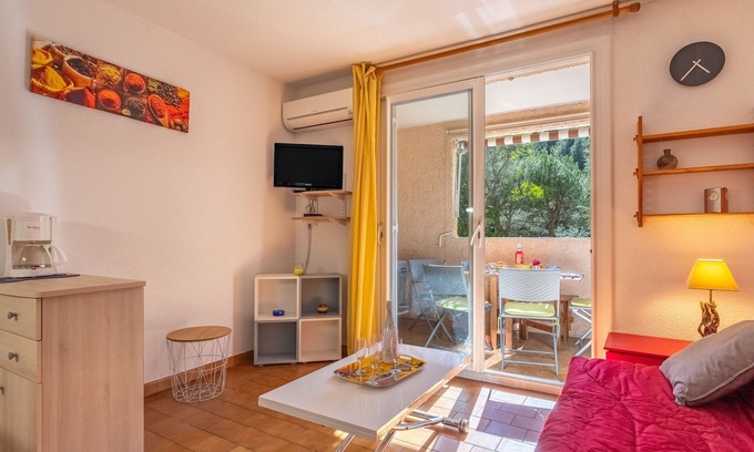 La Madrague Apartment | Hauts de la Madrague by Interhome