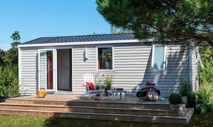 Saint-Martin-Lars-en-Sainte-Hermine House | Naturist campsite Le Colombier* - Mobile home Privilège Mourat 3 Rooms 4 People