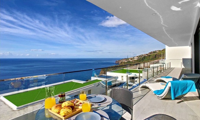 Tabua Apartment | Francelho 1 Apartment by LovelyStay