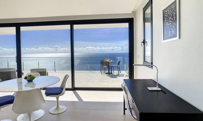 Tabua Apartment | Francelho 2 Apartment by LovelyStay