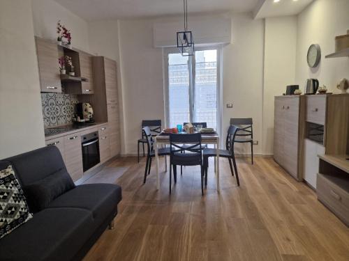 Monopoli Apartment | Francy House 12