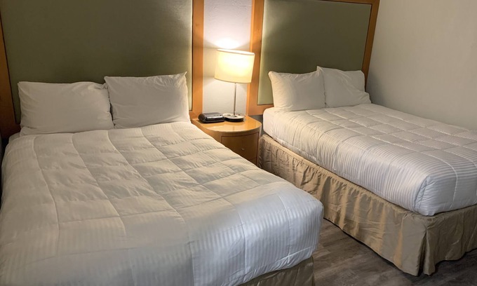 Prince George Hotel | Fraser Inn