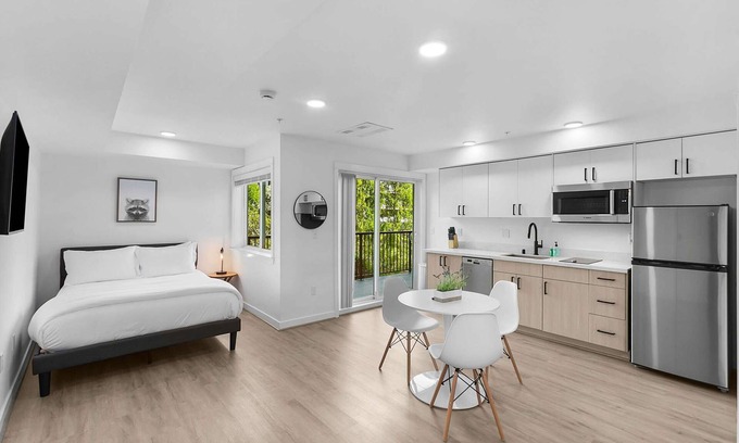 Fremont Apartment | FRE01 - Boeing’s Vintage Nook