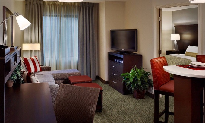 Minot Condo | Free Breakfast. Pool & Hot Tub. Gym. Close to the Minot Air Force Base!