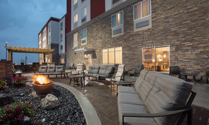 Rapid City Apartment | Free Breakfast. Pool & Hot Tub. Great for Business Travelers!