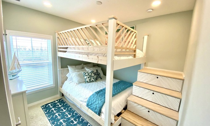 Ono Island House | FREE Cleaning & Use of GOLF CART! Sleeps 9 Gated Swim Golf Beach Club Community